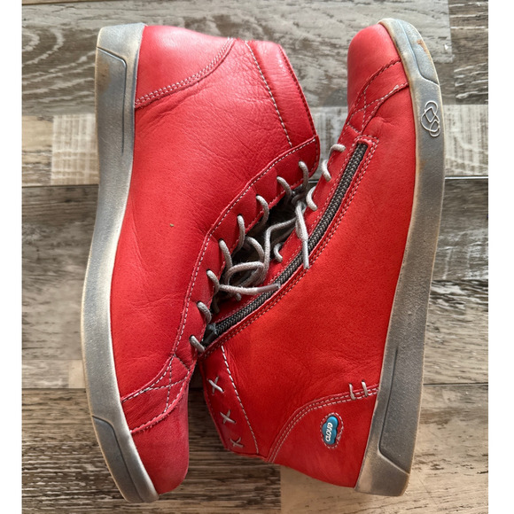 Cloud Aika Womens High Top Sneaker Shoe Red Leather 7.5 Comfort Easy On Side Zip - Picture 10 of 13